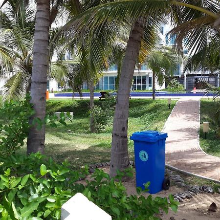 Llh 1G2 Nilaveli Ocean Front Condos Екстер'єр фото