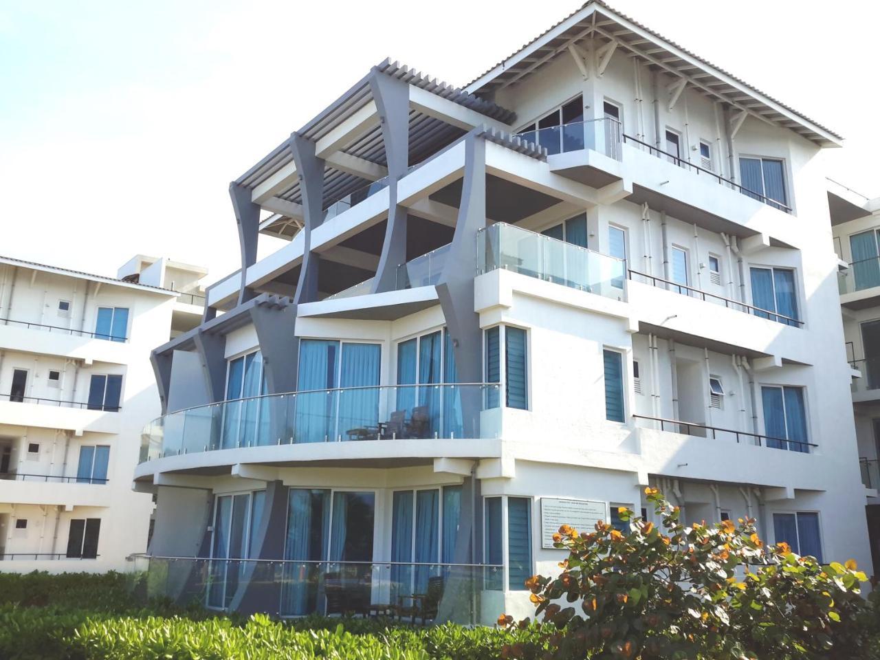 Llh 1G2 Nilaveli Ocean Front Condos Екстер'єр фото